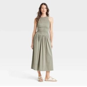 Universal Thread women's dress sleeveless smocked knit Maxi olive